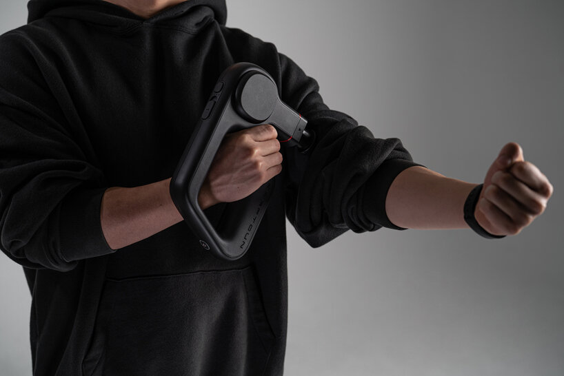 (acasso) designs a powerful deep tissue massage gun for kraftgun designboom